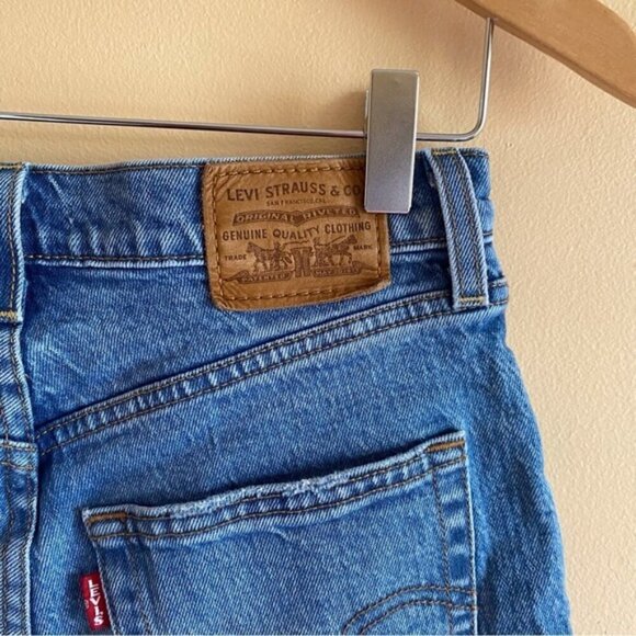 Levis Premium Ribcage Shorts Size 26 Urban Oasis Button Fly High Waist Cowgirl - Picture 6 of 15